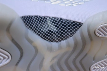Heiress 6257 Jordan 715 White 897331- Bold Frost Low Air 11 0720